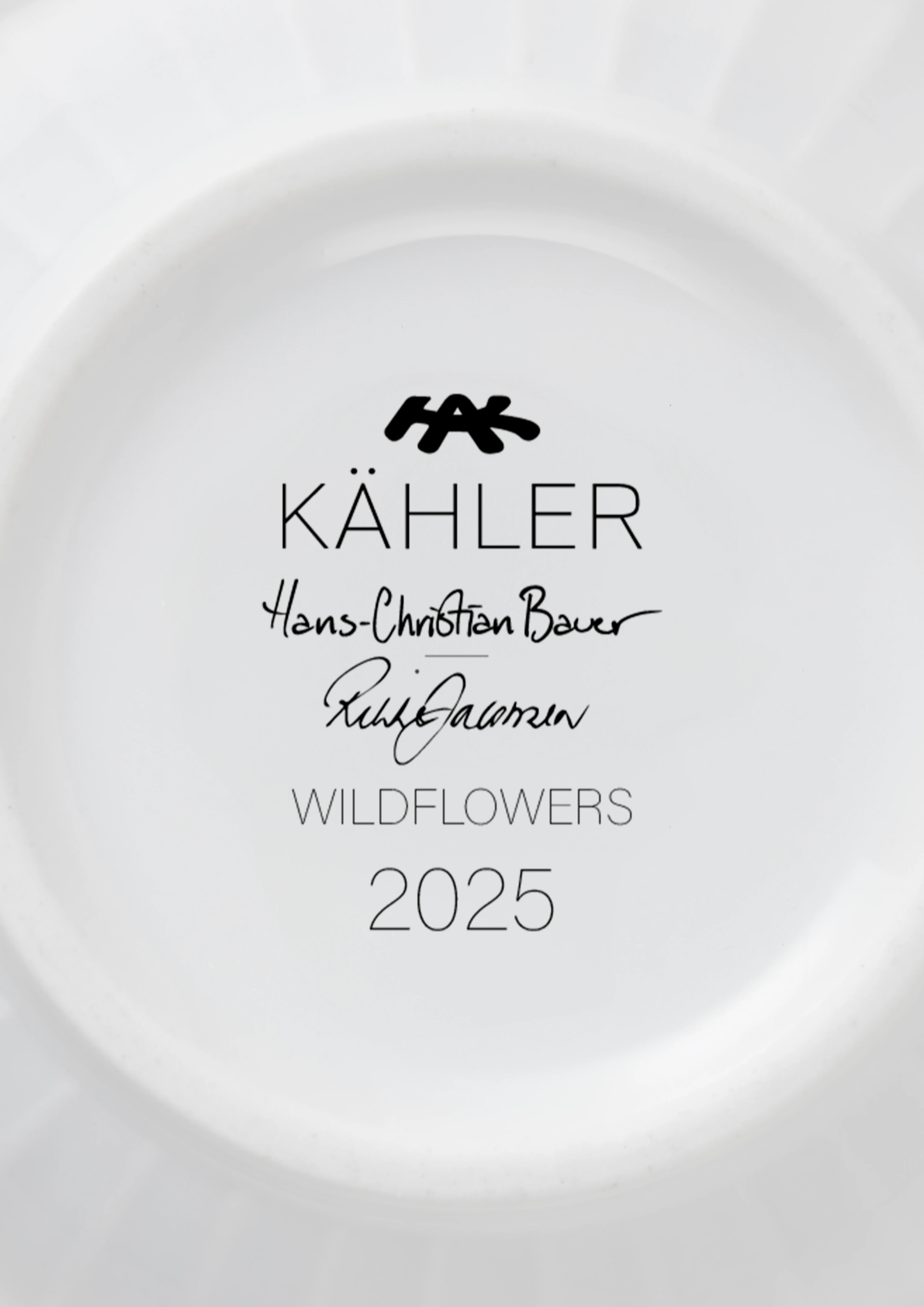 Mug 33 cl from Kähler  in Wild flowers color, made of Ceramics