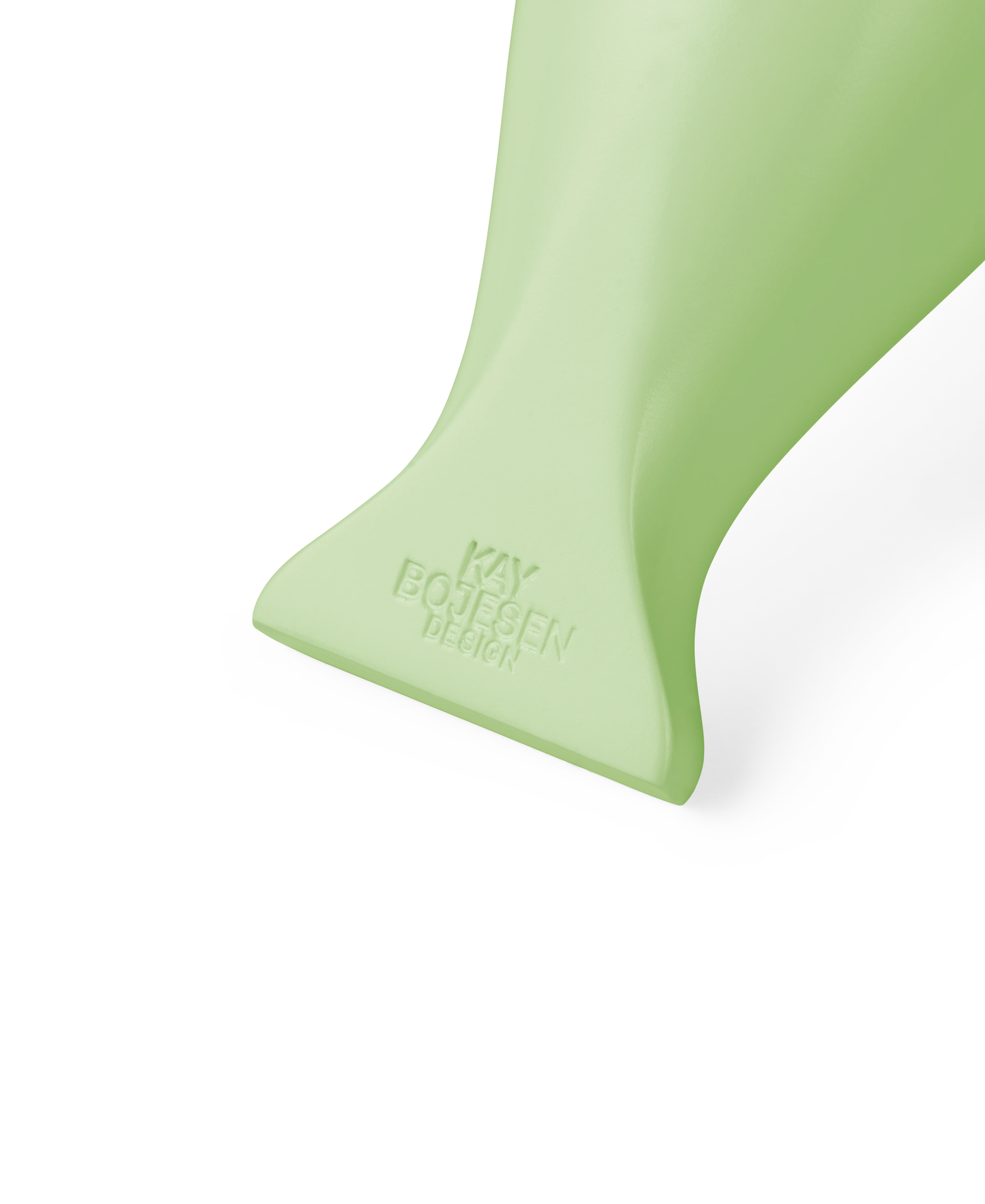 Lovebirds H9 cm 1 pair from Kay Bojesen in Light Green/Rose color, made of Wood