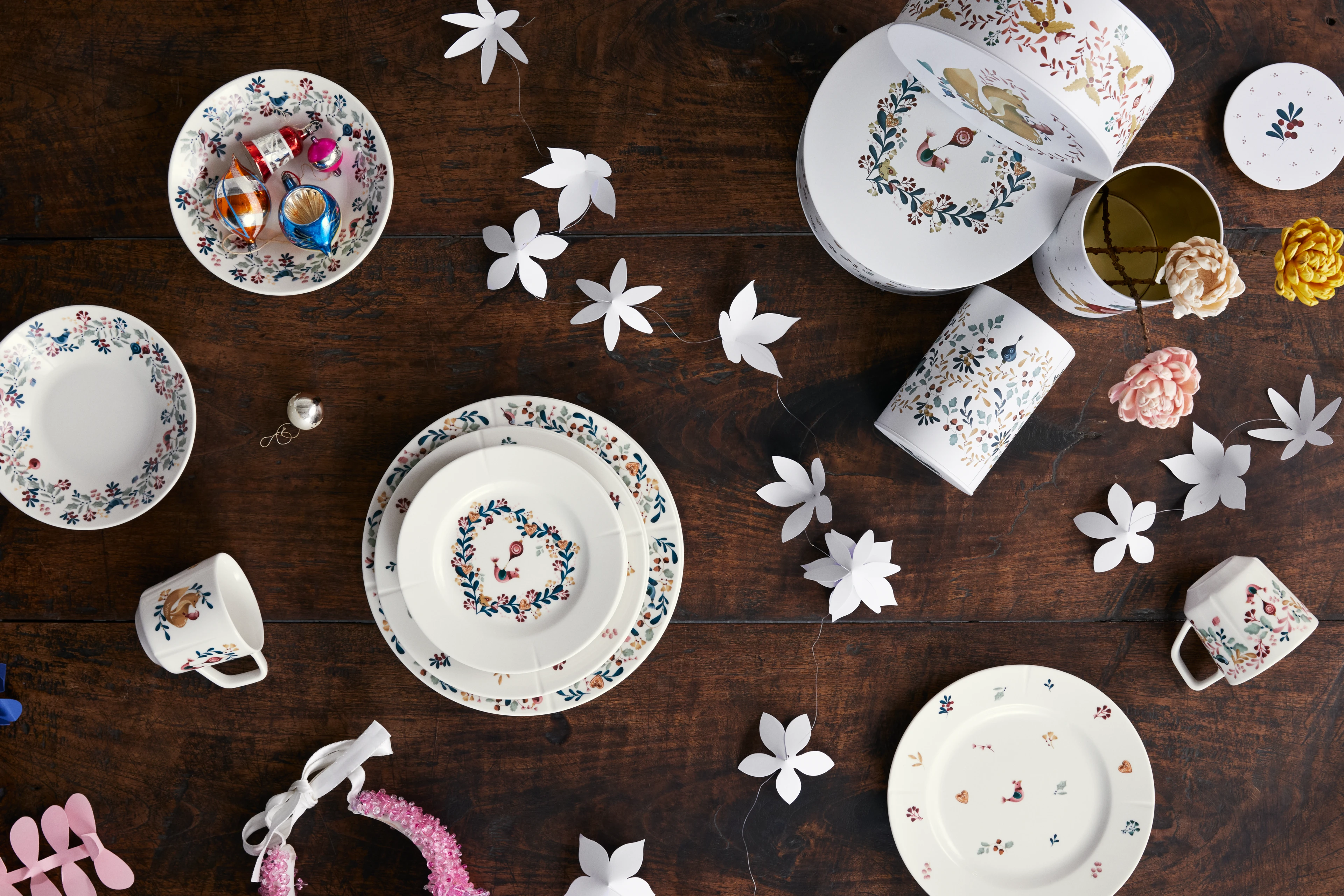 Storage Tin Ø10/Ø11 2 pcs. from Rosendahl in White w. deco color, made of Metal