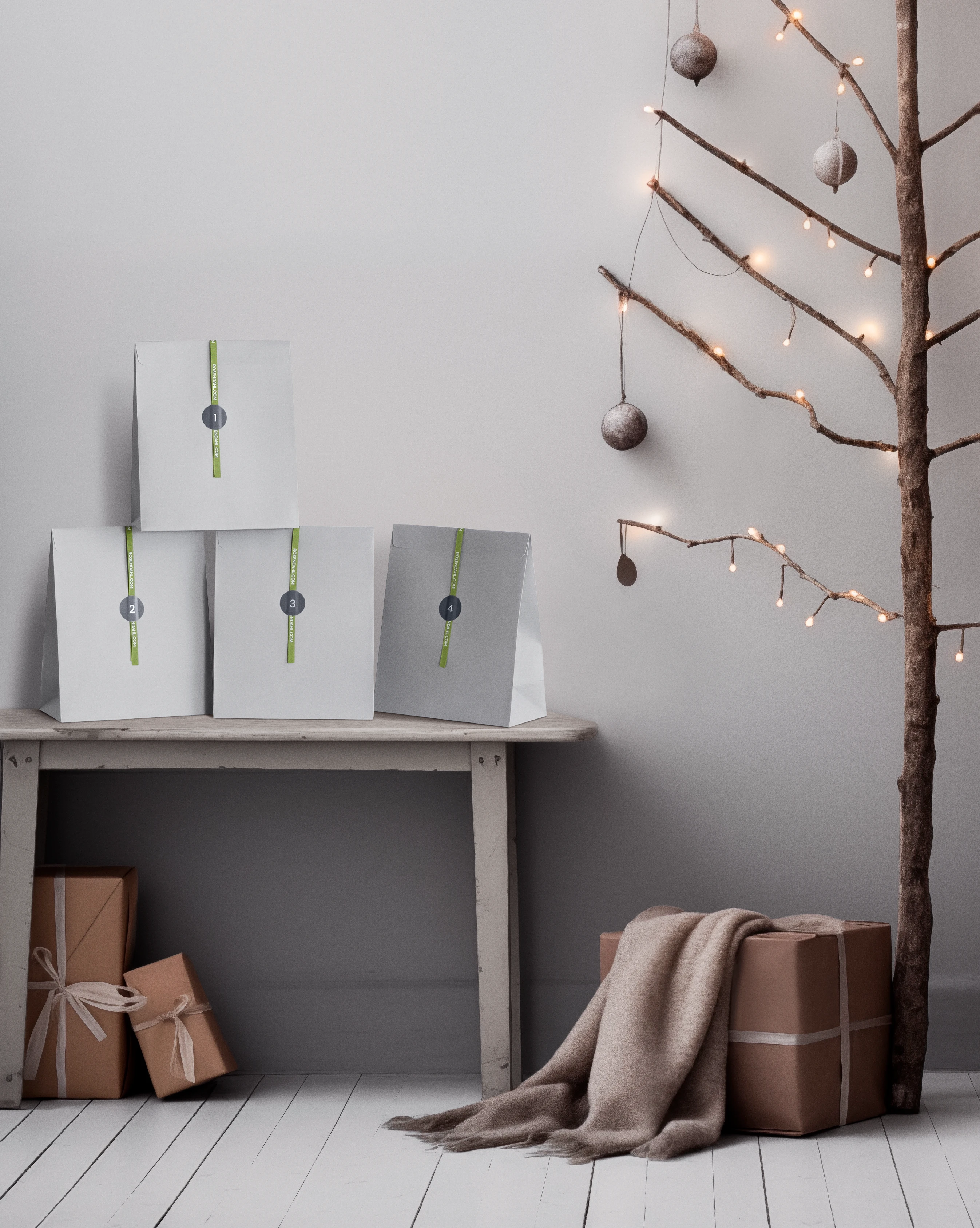 Adventskalender 2024 von Kay Bojesen in der Farbe , hergestellt aus Diverse