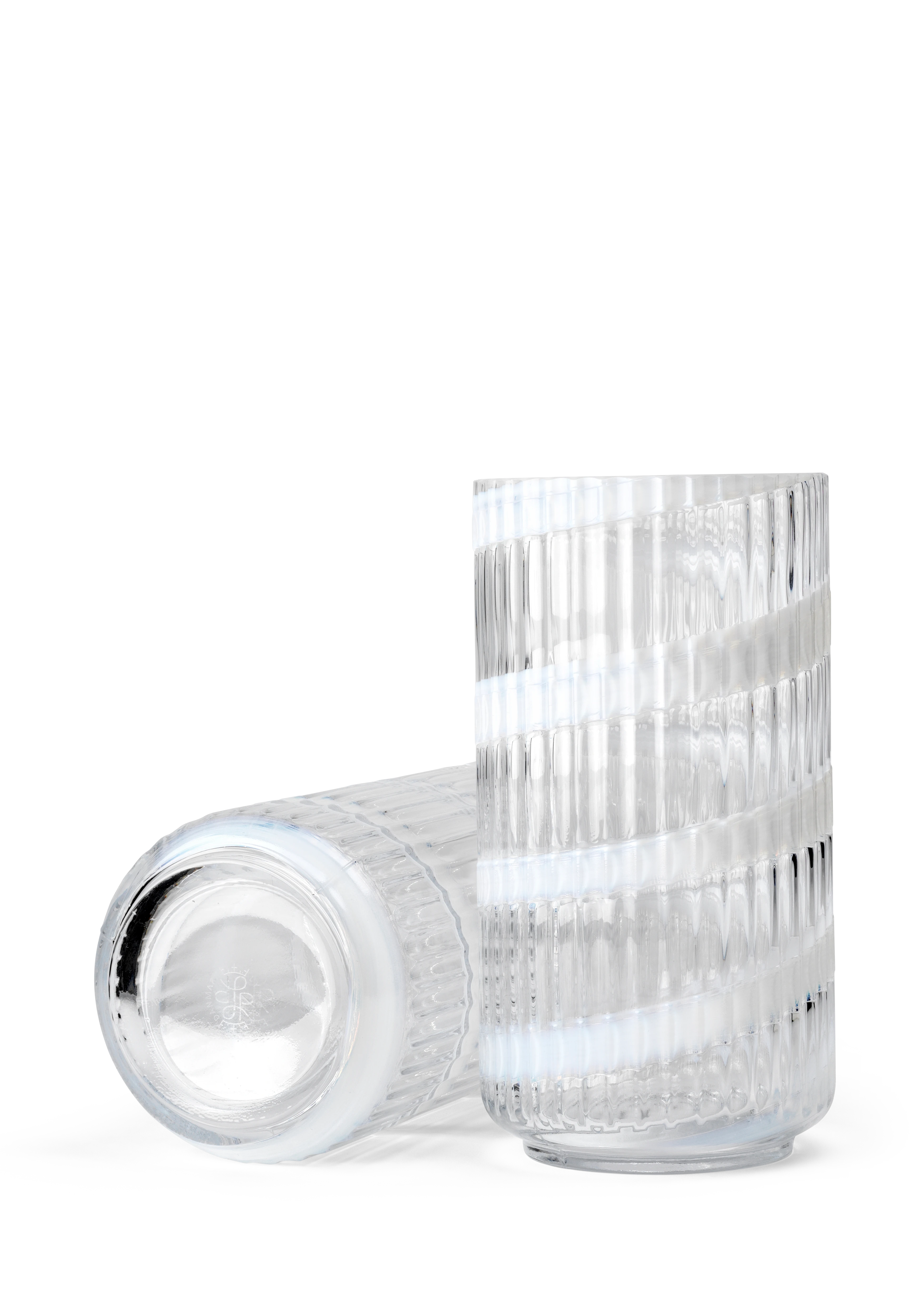 Vas H20.5 cm från Lyngby Porcelæn i färgen Swirl white, tillverkad av Glas