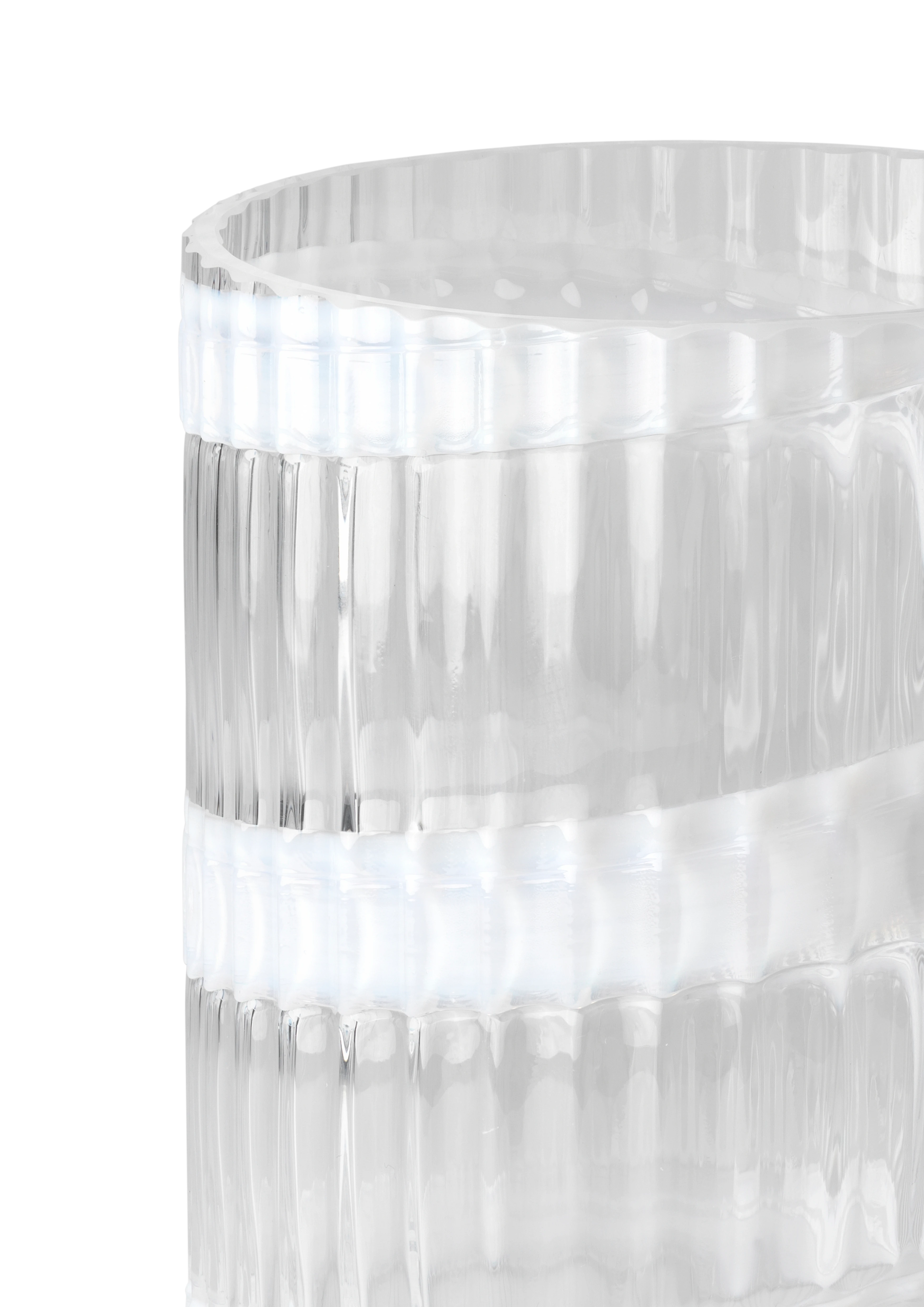 Vase H20.5 cm fra Lyngby Porcelæn i farven Swirl hvid, lavet af Glas