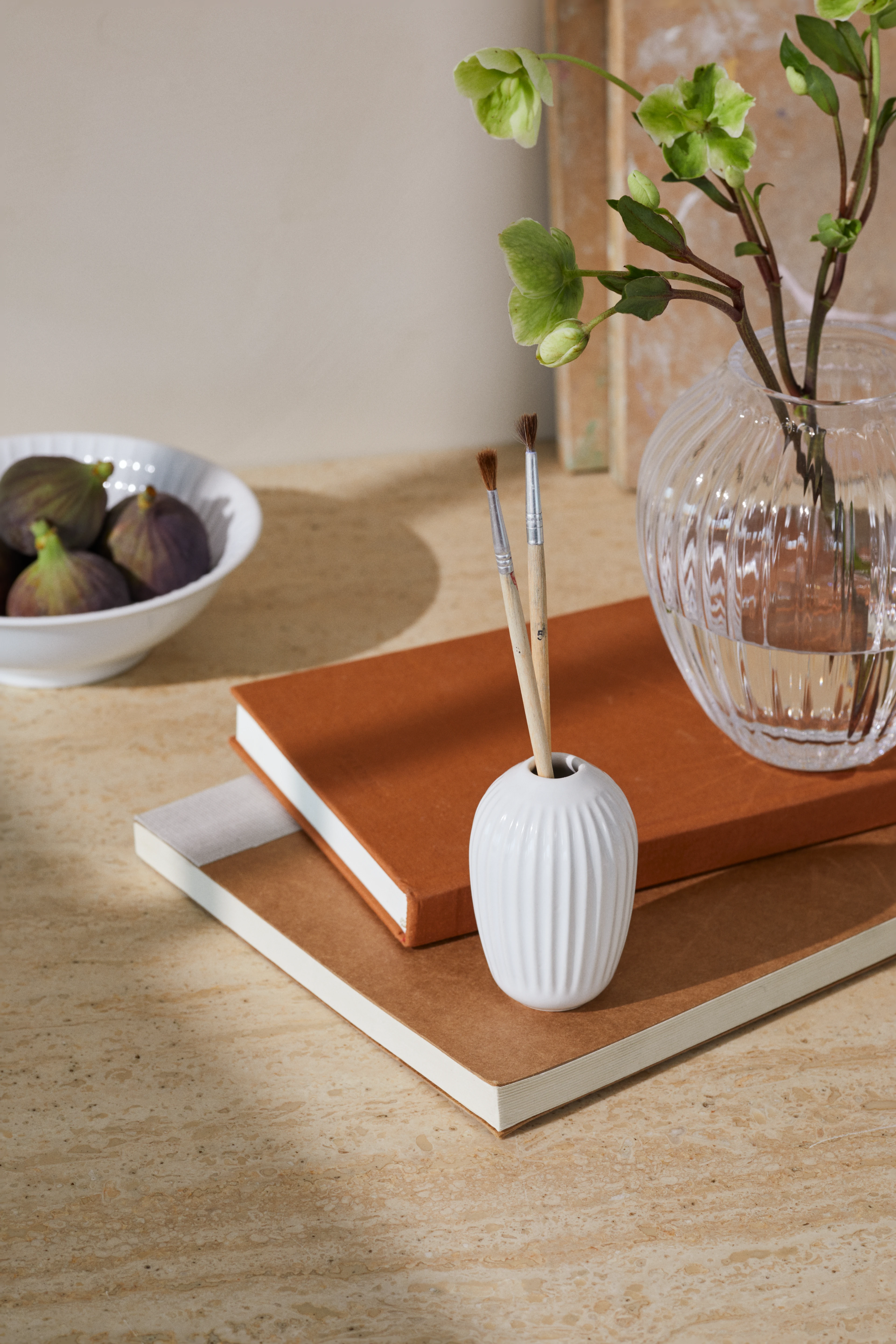 Vase H8.5 cm fra Kähler i fargen Hvit, laget av Keramikk